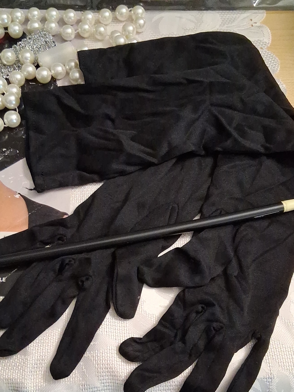 Roaring 20's Accessory Lot - Picture 6 of 6